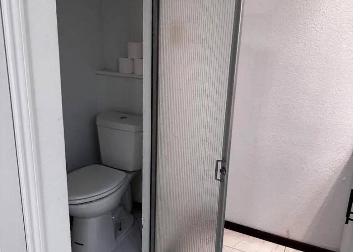 Spacious Getaway 4br 10guest House Near At&t Stadium, Dfw Airport & Stockyards