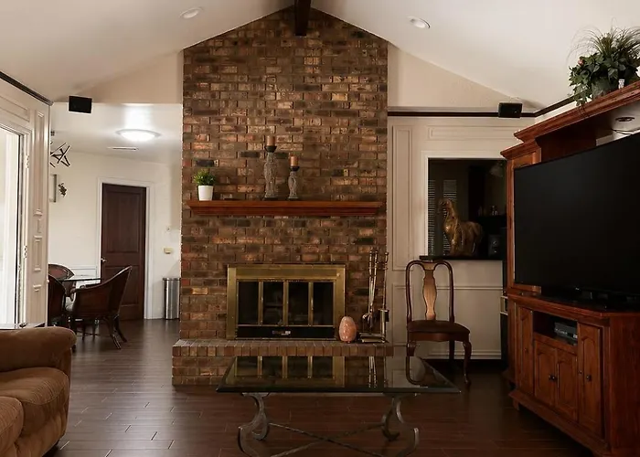 Ferienhaus Spacious Getaway 4br 10guest House Near At&t Stadium, Dfw Airport & Stockyards
