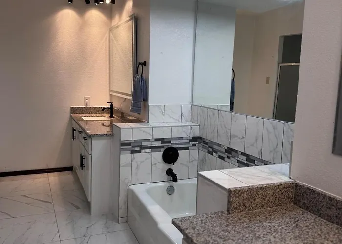 Ferienhaus Spacious Getaway 4br 10guest House Near At&t Stadium, Dfw Airport & Stockyards *